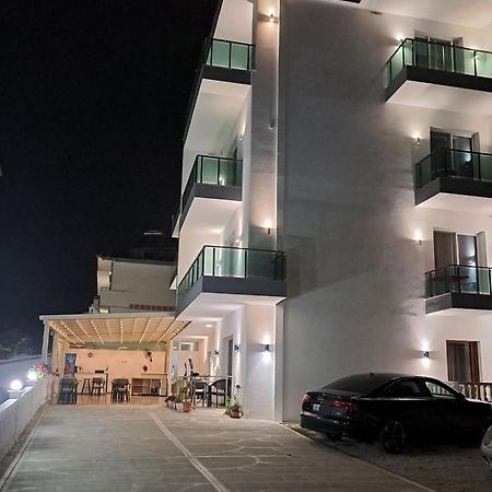 Hotel Vathi Ксамил Экстерьер фото