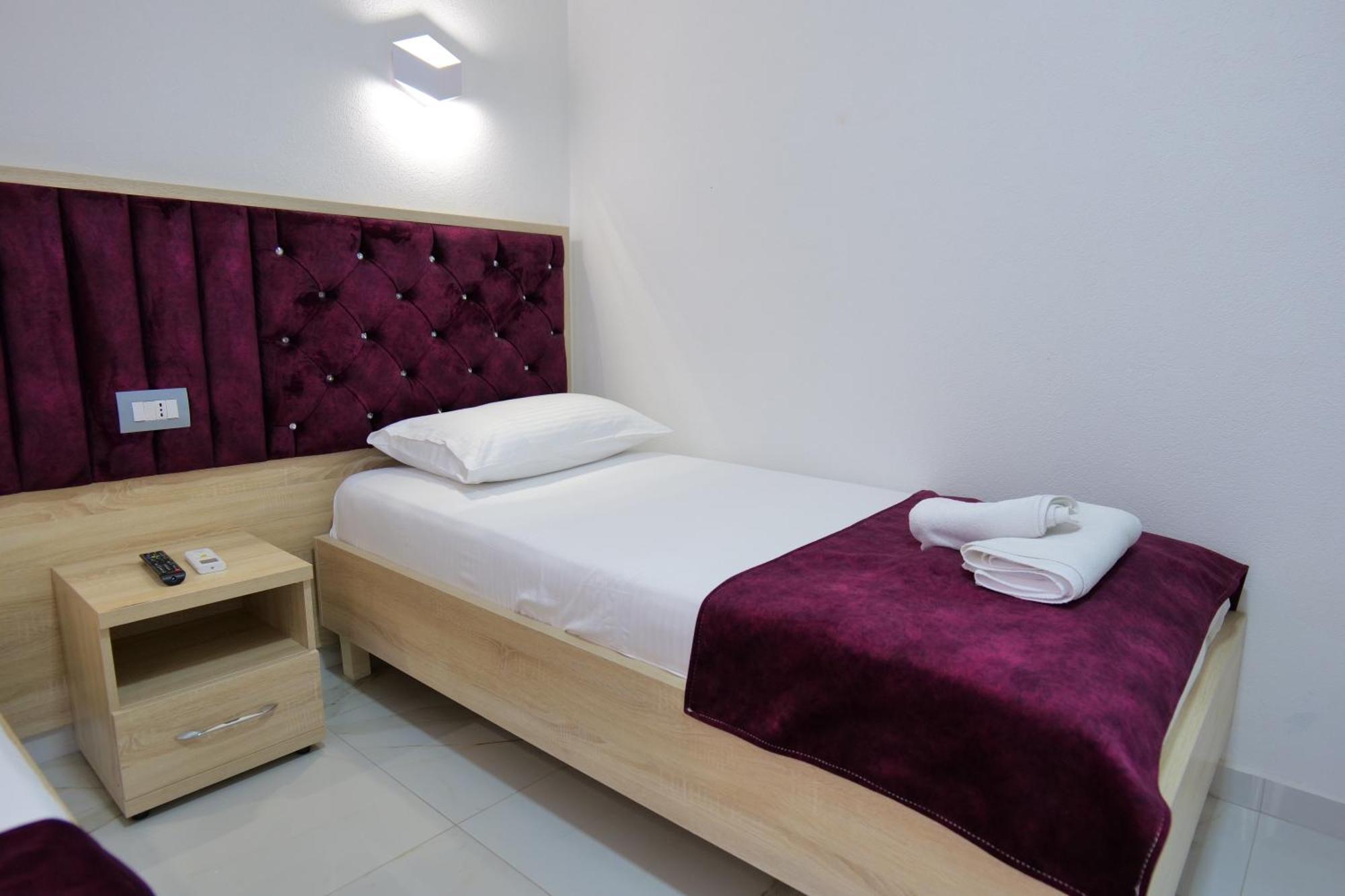 Hotel Vathi Ксамил Экстерьер фото