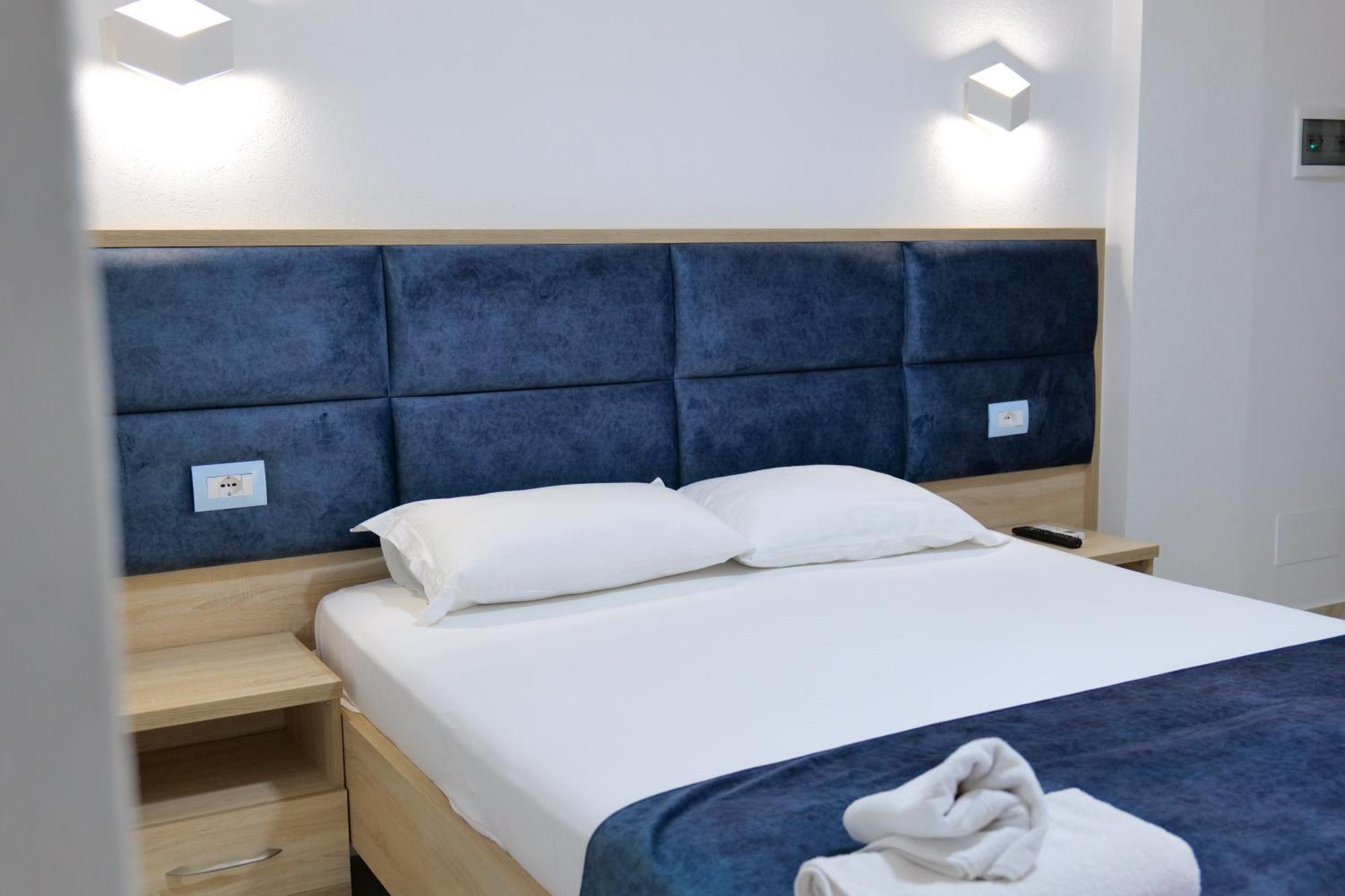 Hotel Vathi Ксамил Экстерьер фото