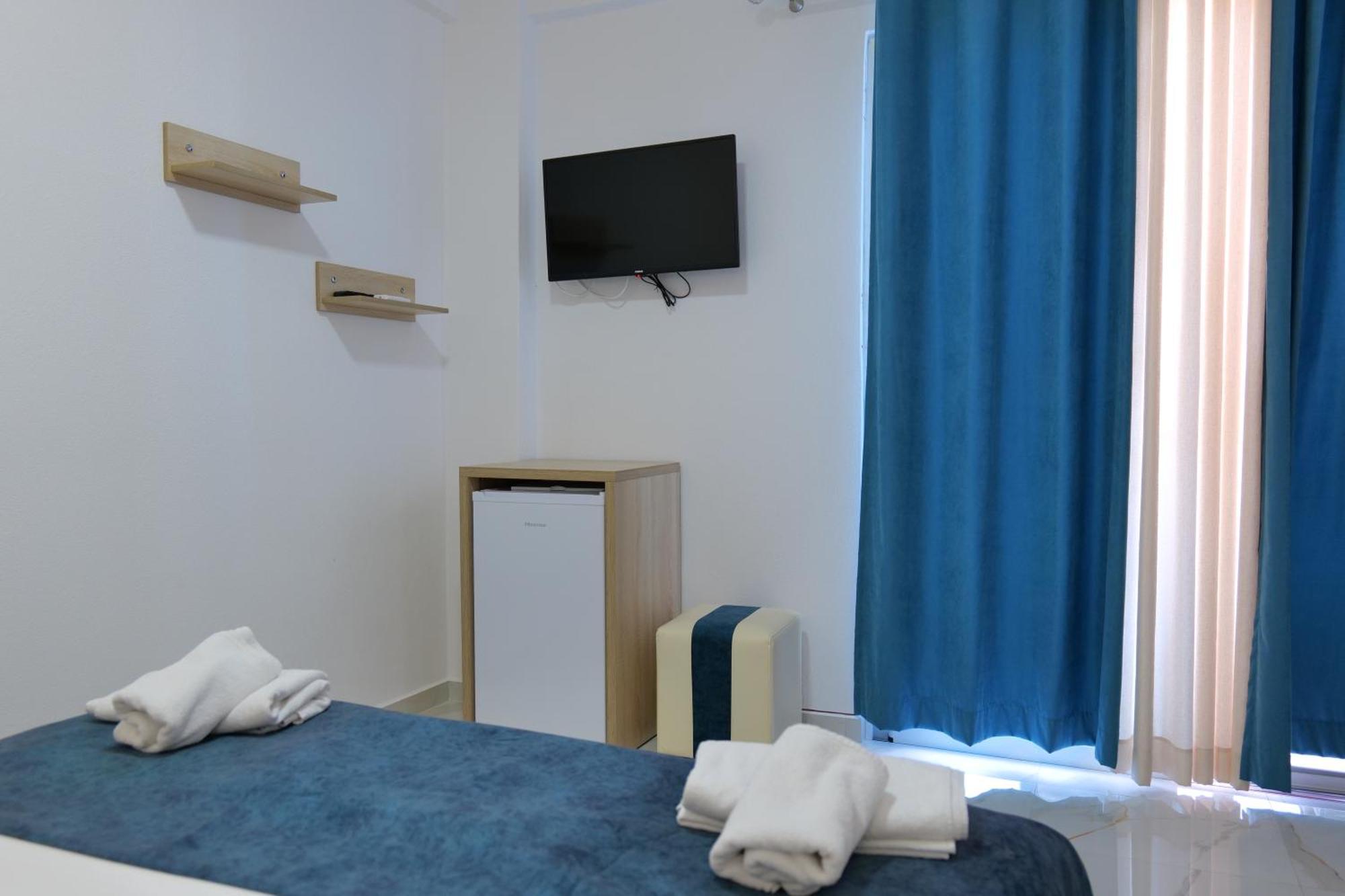 Hotel Vathi Ксамил Экстерьер фото