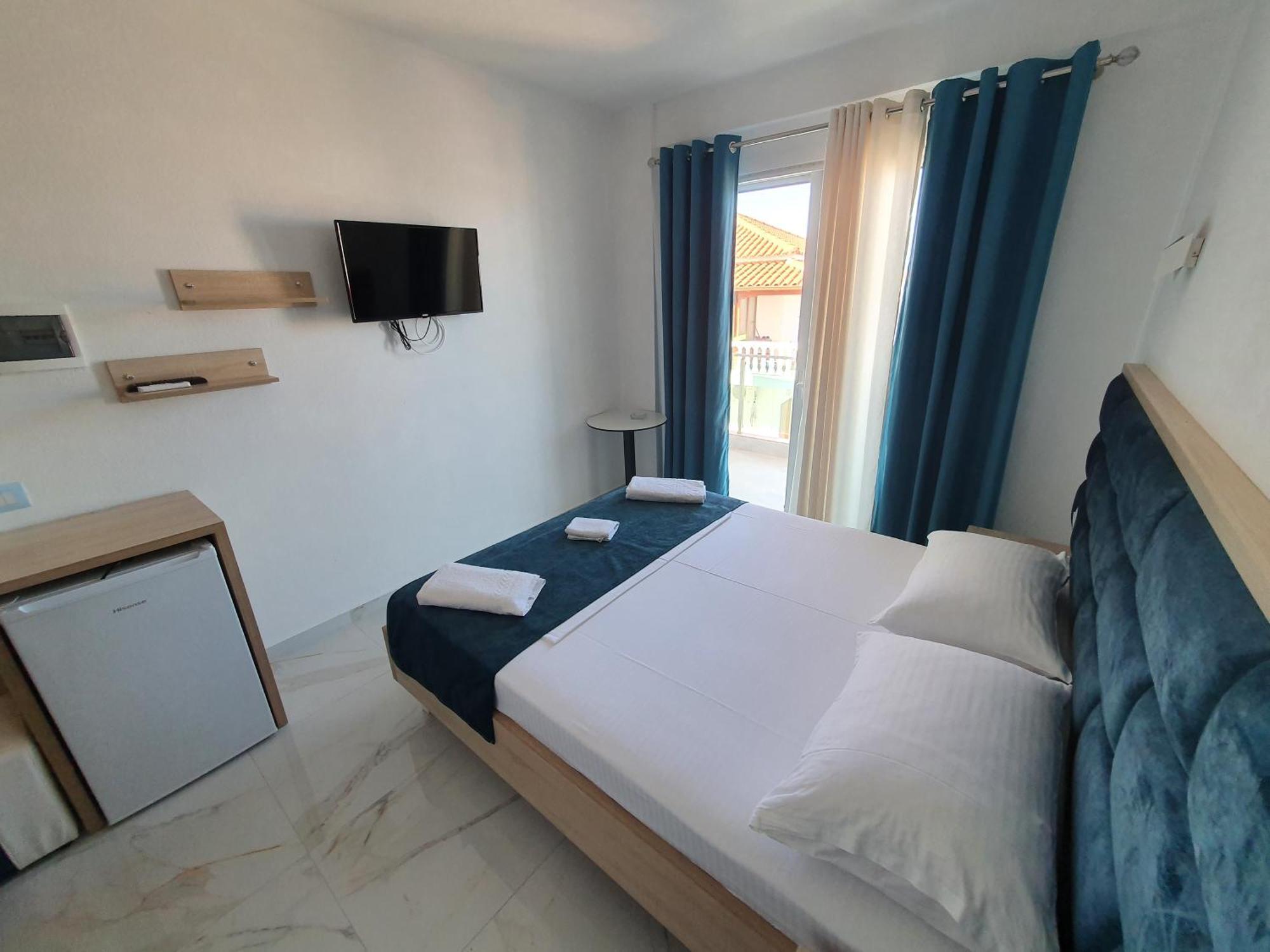 Hotel Vathi Ксамил Экстерьер фото